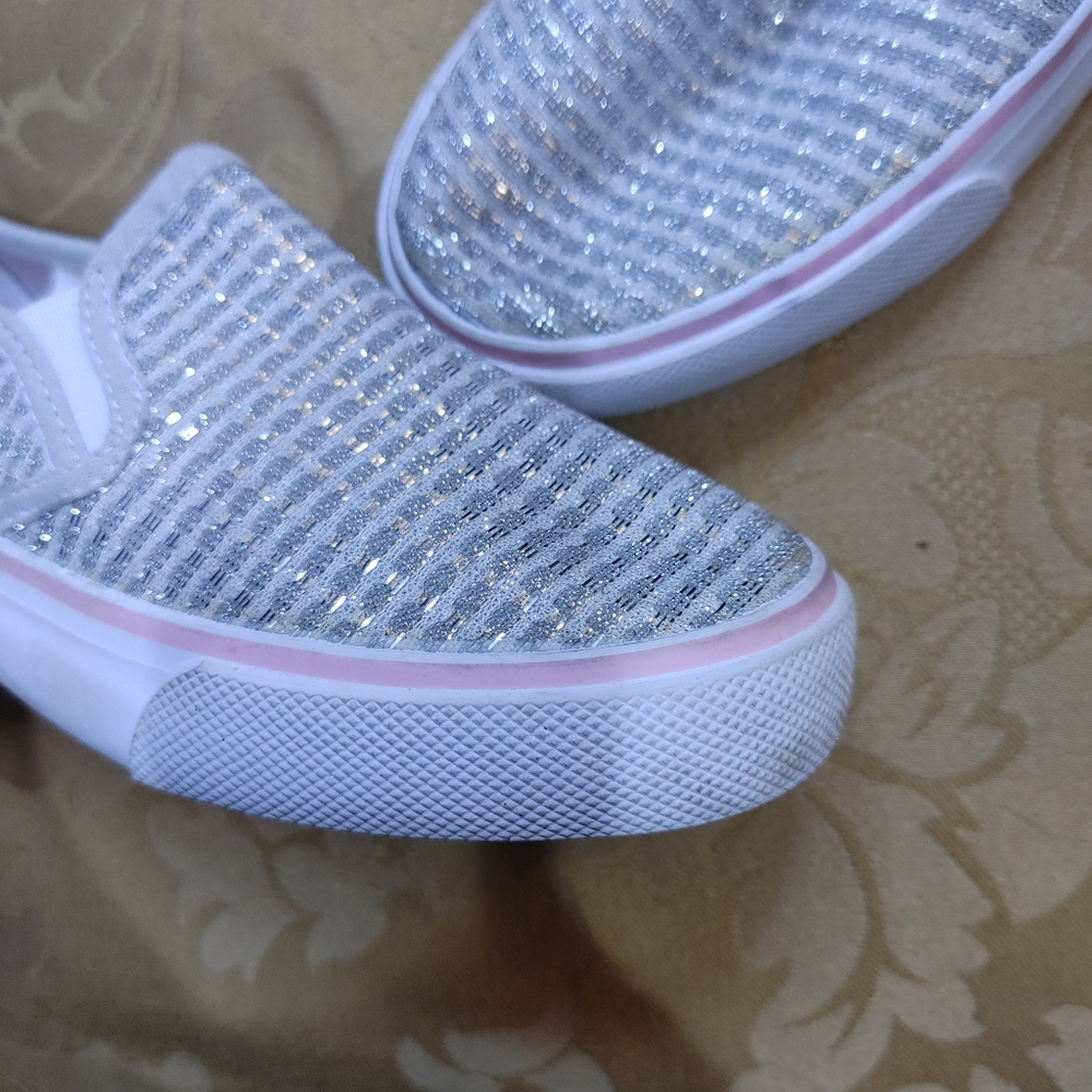 Kids silver sparkle slip on sneakers